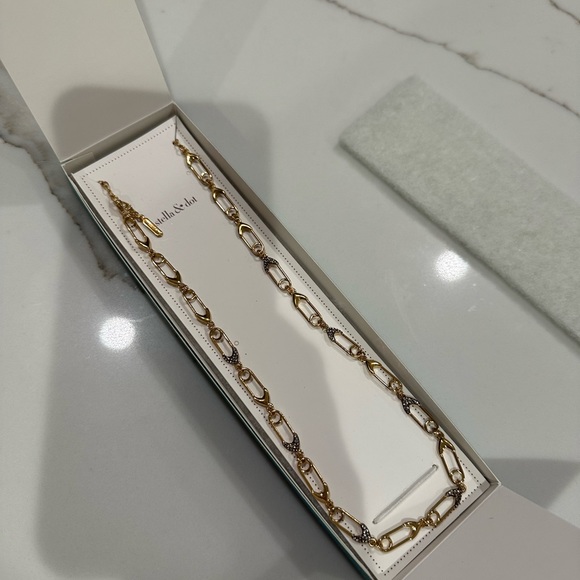 NIB Stella and Dot Safety Pin Link Necklace - Picture 5 of 6